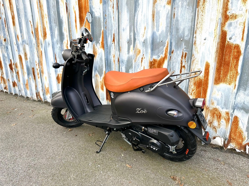 Zoë Retro Scooter Mat Zwart