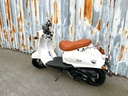 Zoë Retro Scooter Crème